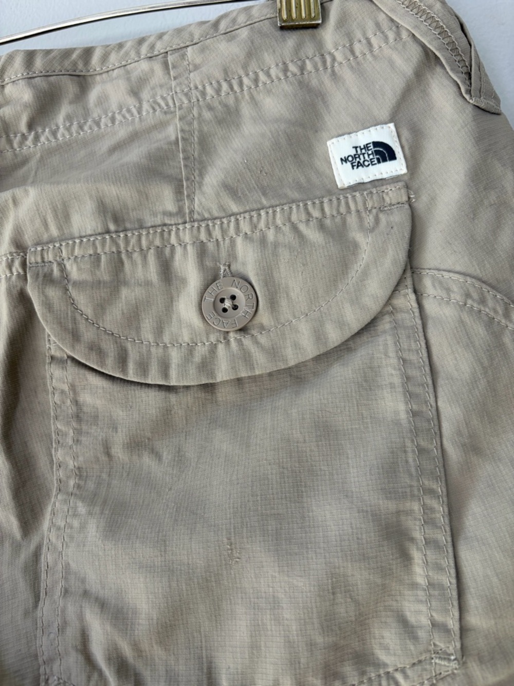 The North Face Women’s Khaki Tan Nylon Hiking Shorts Outdoor Athletic Breathable - Picture 9 of 10